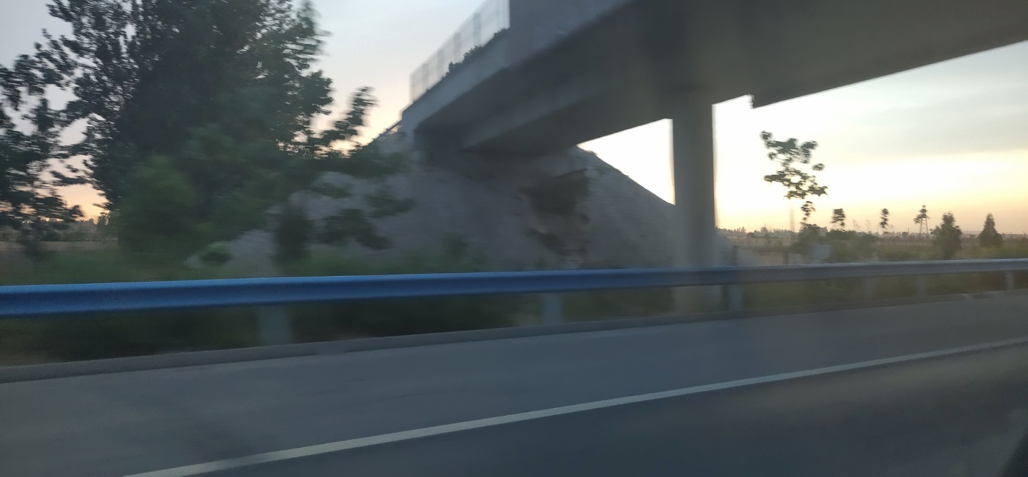 请输入图片描述